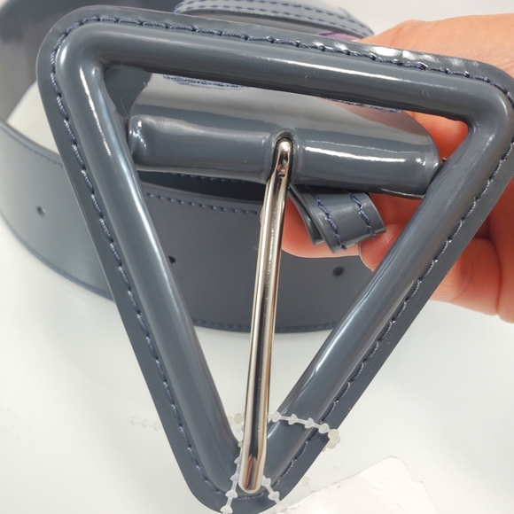 NEW BOTTEGA VENETA High Waisted Shine Triangle Leather Gray Trench Belt Sz Small - Picture 9 of 16